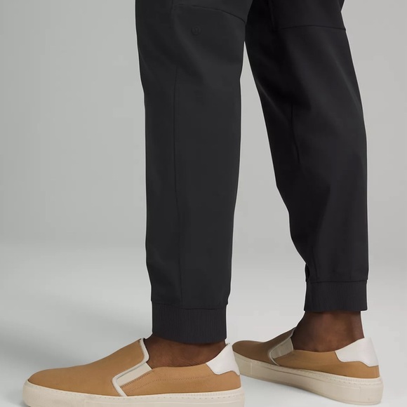 Lululemon - Men’s ABC Jogger - Obsidian - Picture 5 of 7